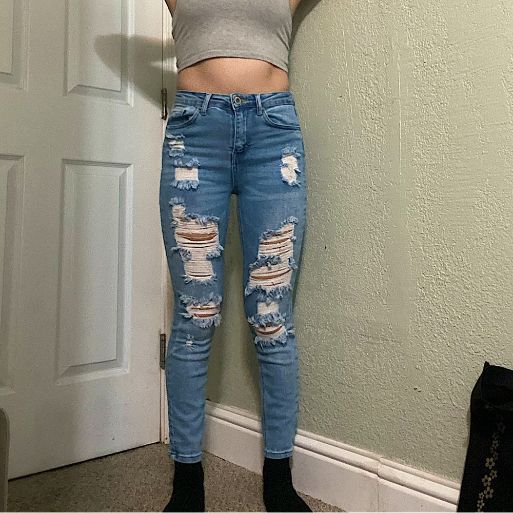 Medium wash, High-rise skinny denim jeans; Size:1/25; Brand: Wax+Jean